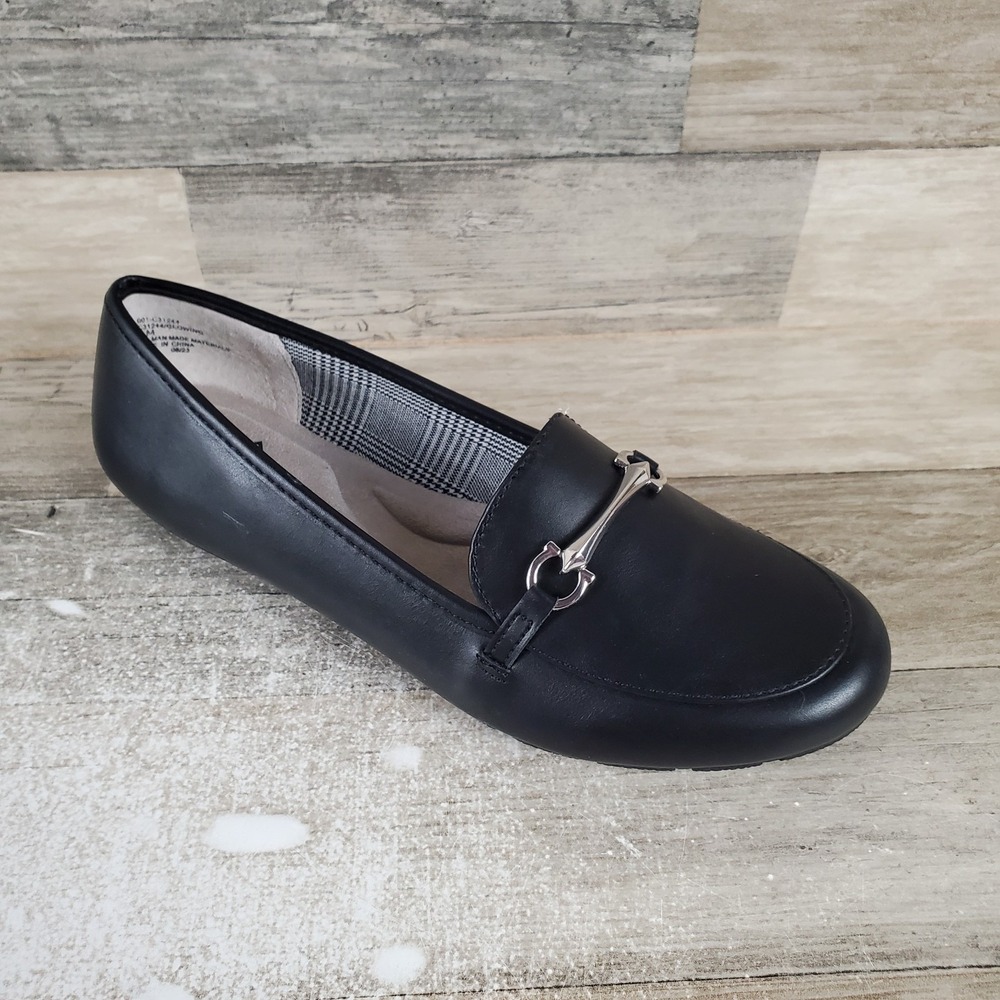 Cliffs by White Mountain Glowing Womens Loafer Flat Sz 8 M Black Leather Slip-On